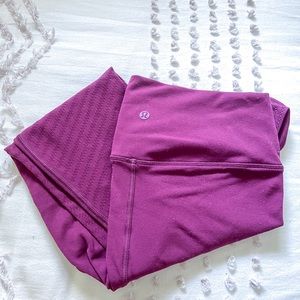 🦋NWOT Purple Lulu tights with see through bottom